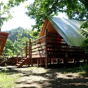 Camping La Châtaigneraie, Gravieres